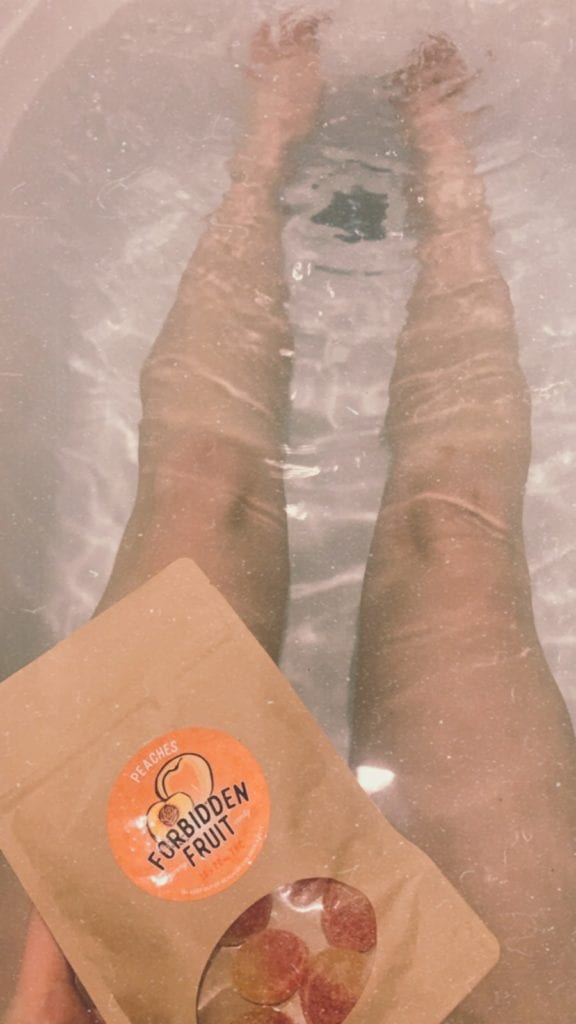 Carly-Rae Cooke: An Honest + Elevated Day in the Life. | Living | My Supply Co. taking a bath